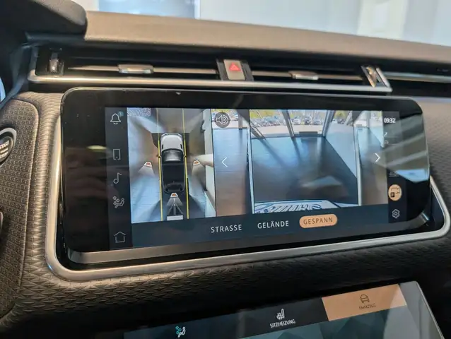 Land Rover Range Rover Velar view 12