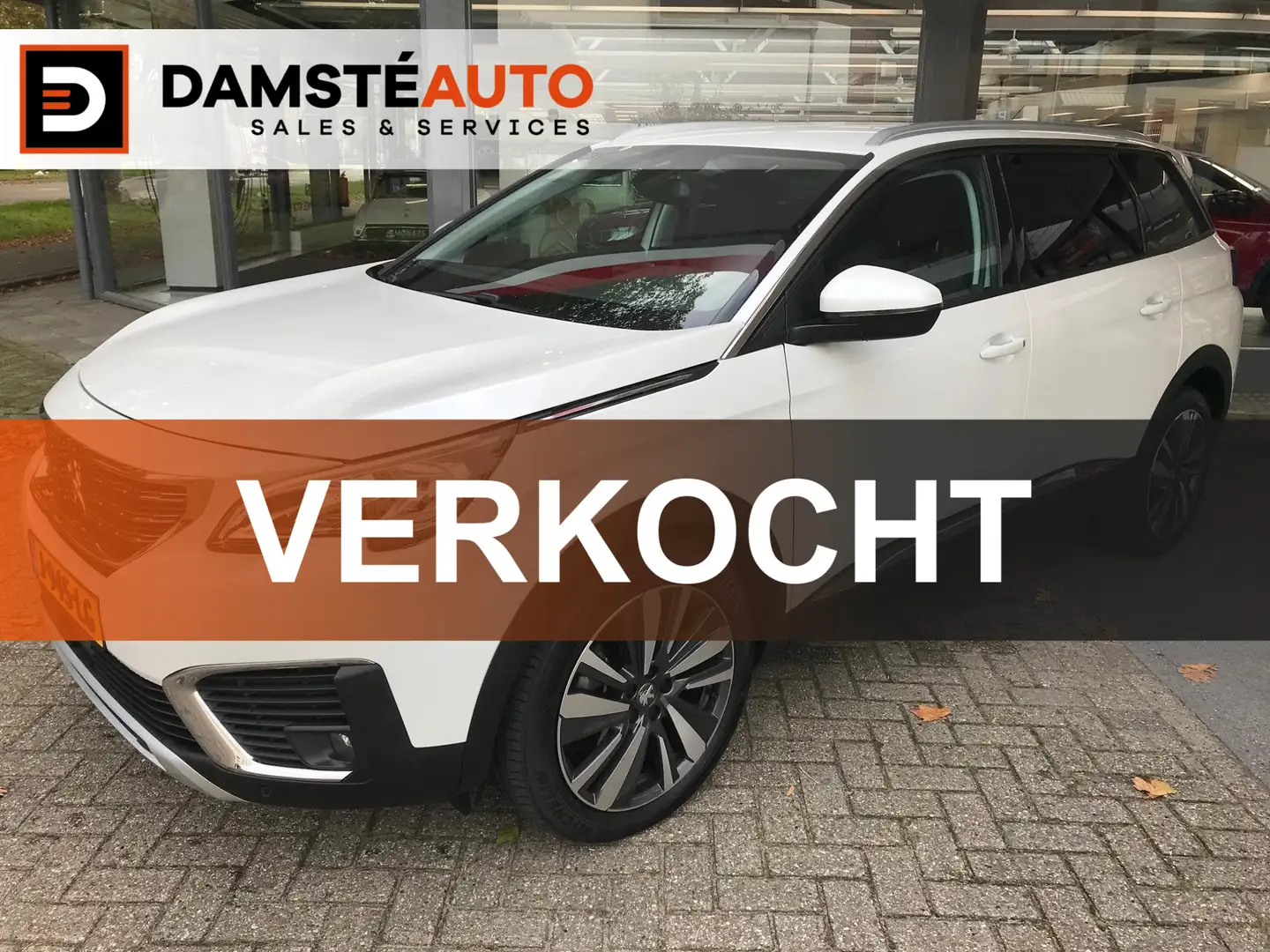 Peugeot 5008 1.2 PureTech Blue Lease Premium Avantage Blanc - 1