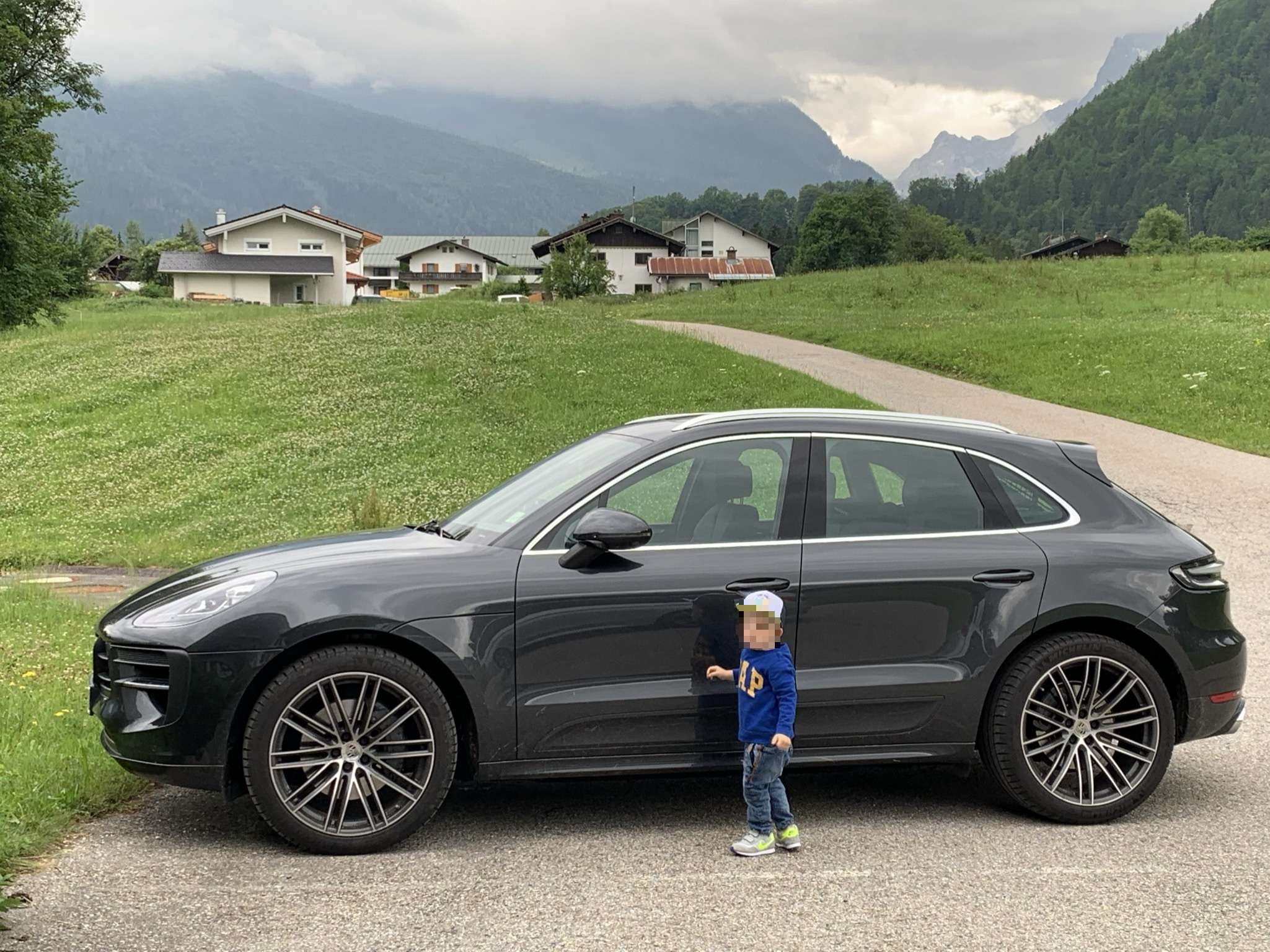 Second hand Porsche Macan 