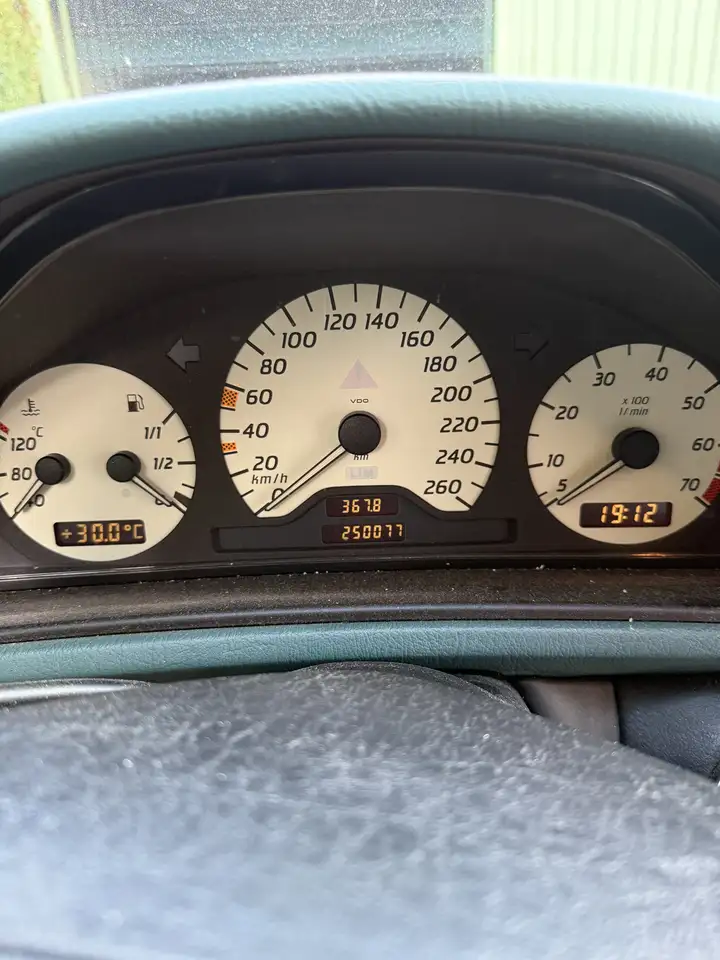 Mercedes-Benz CLK 230 Coupe Kompressor Elegance, foto 9