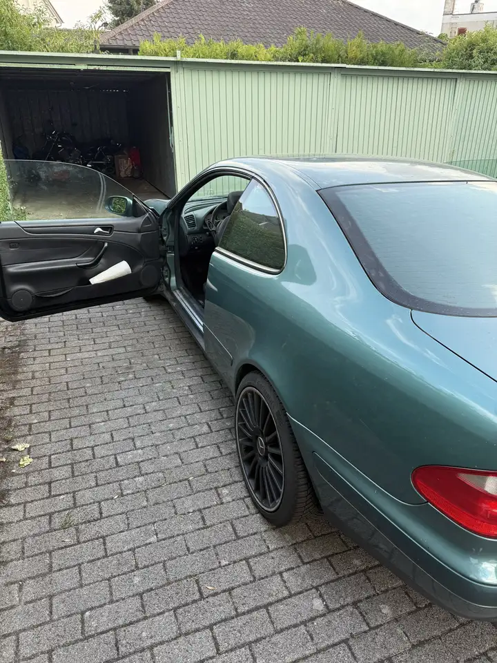 Mercedes-Benz CLK 230 Coupe Kompressor Elegance, foto 6