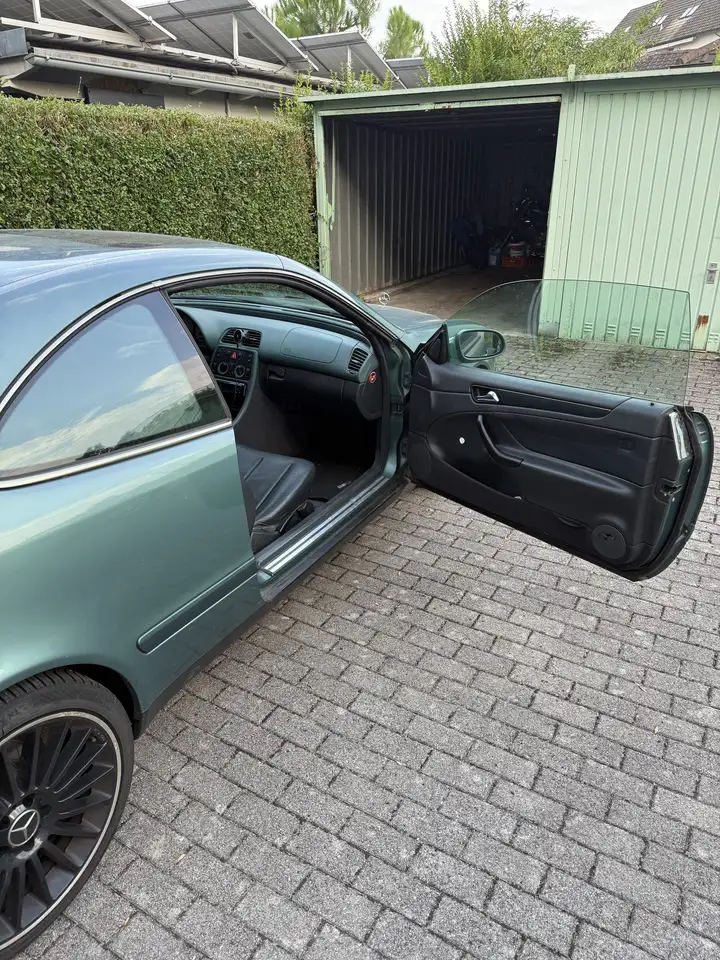 Mercedes-Benz CLK 230 Coupe Kompressor Elegance, foto 3
