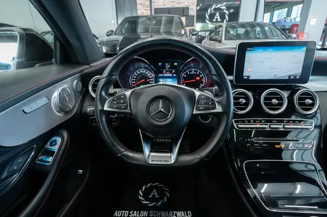 Mercedes-Benz C-Class view 18