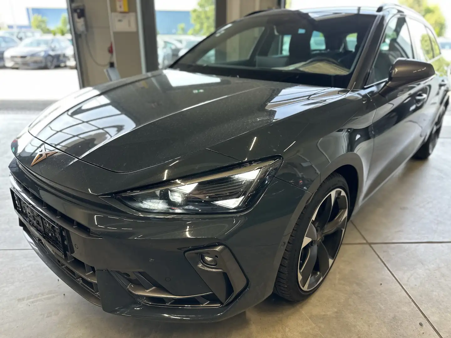CUPRA Leon ST 2,0TDI DSG Facelift Edge Paket Ass.XL Blau - 1