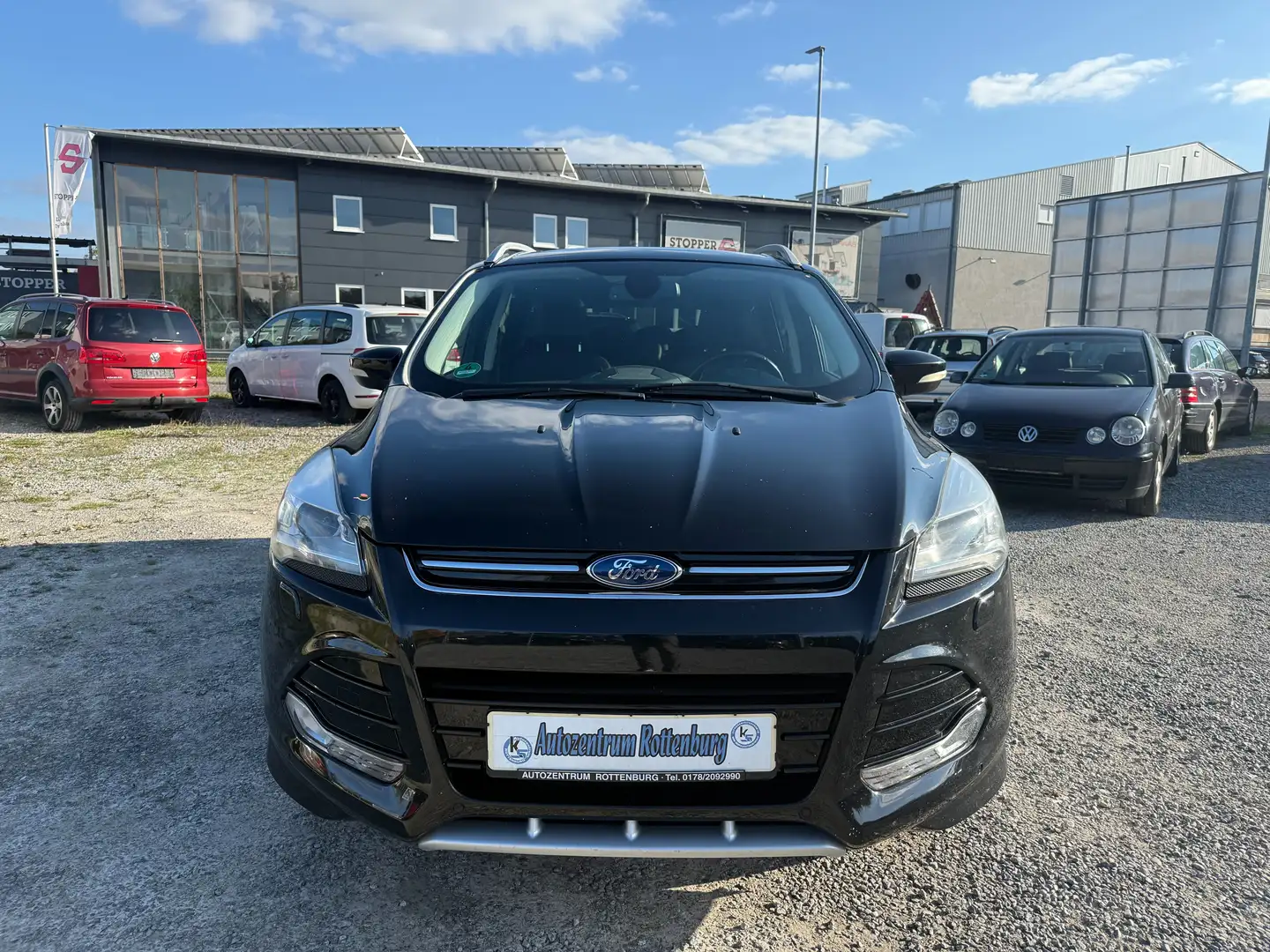 Ford Kuga Individual - 2. HAND - LEDER - NAVI -XENON -KAMERA Schwarz - 2