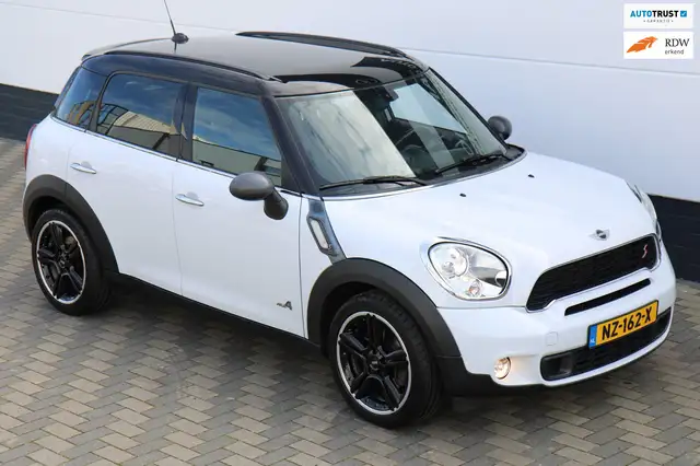 MINI Cooper S Countryman 1.6 ALL4 Navi Xenon Leer Navi APK !!