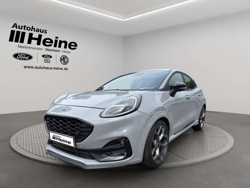 Ford Puma 1.5 EcoBoost ST X - mit KI generiert/bearbeitet