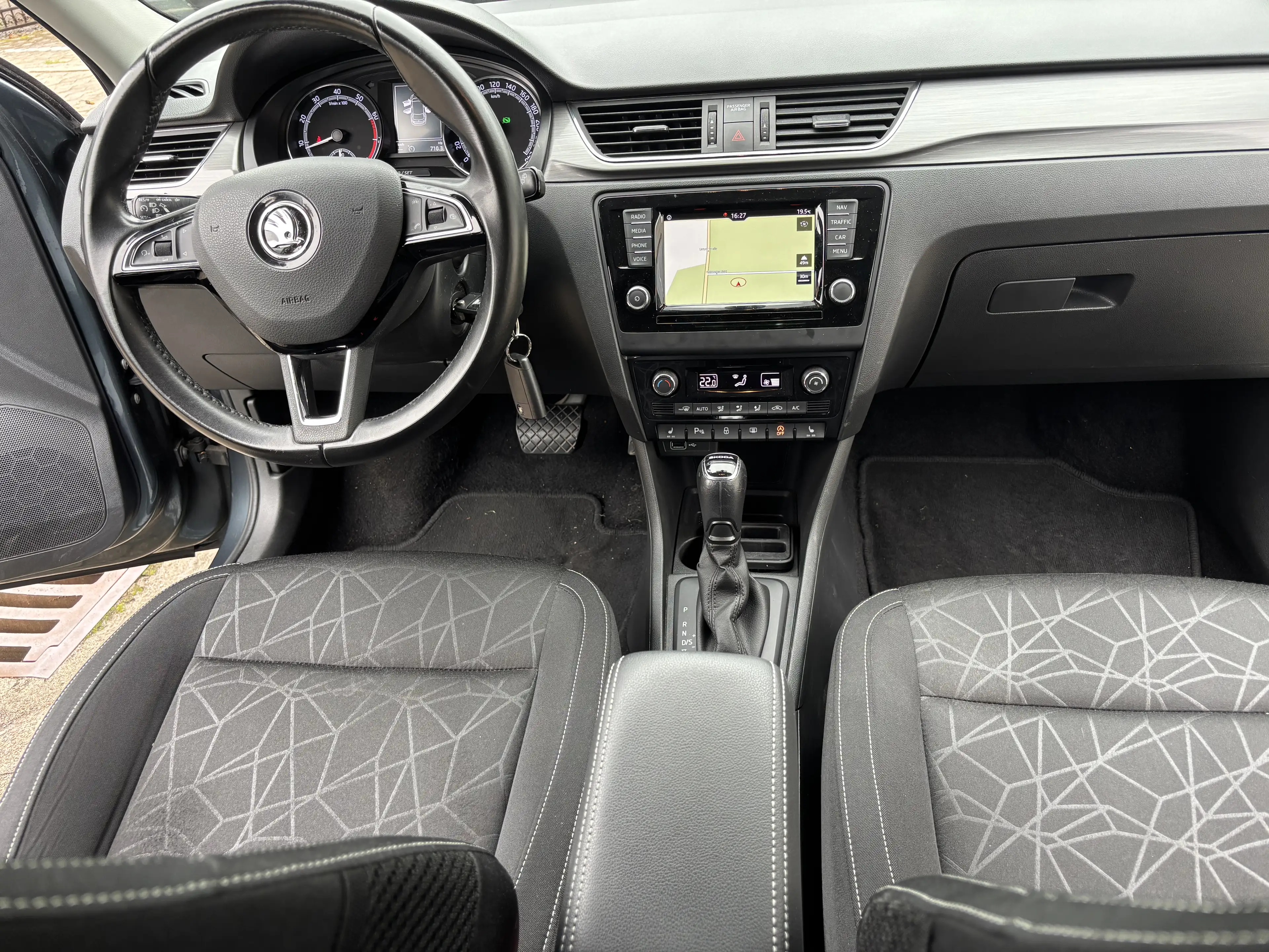 Skoda Rapid/Spaceback Clever — photo 13