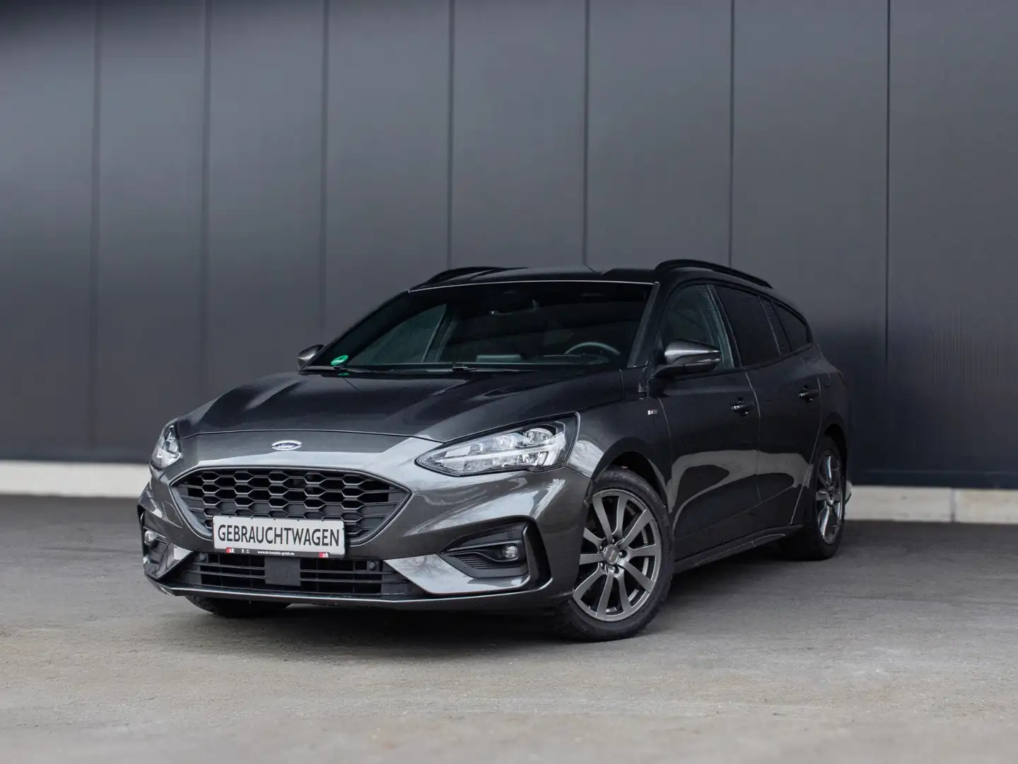Ford Focus Turnier ST-Line 1.0l EcoBoost Grijs - 2