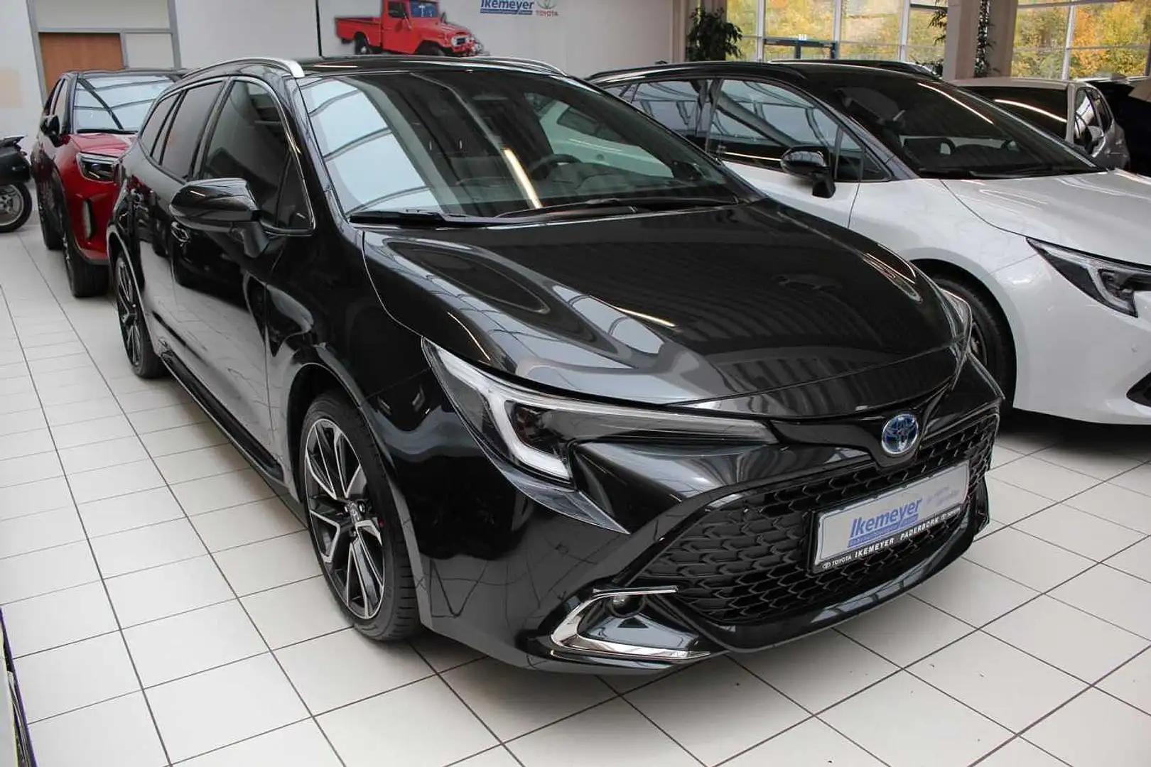 Toyota Corolla Touring Sports 2,0 Hybrid Lounge Panoramadach HUD Negro - 2