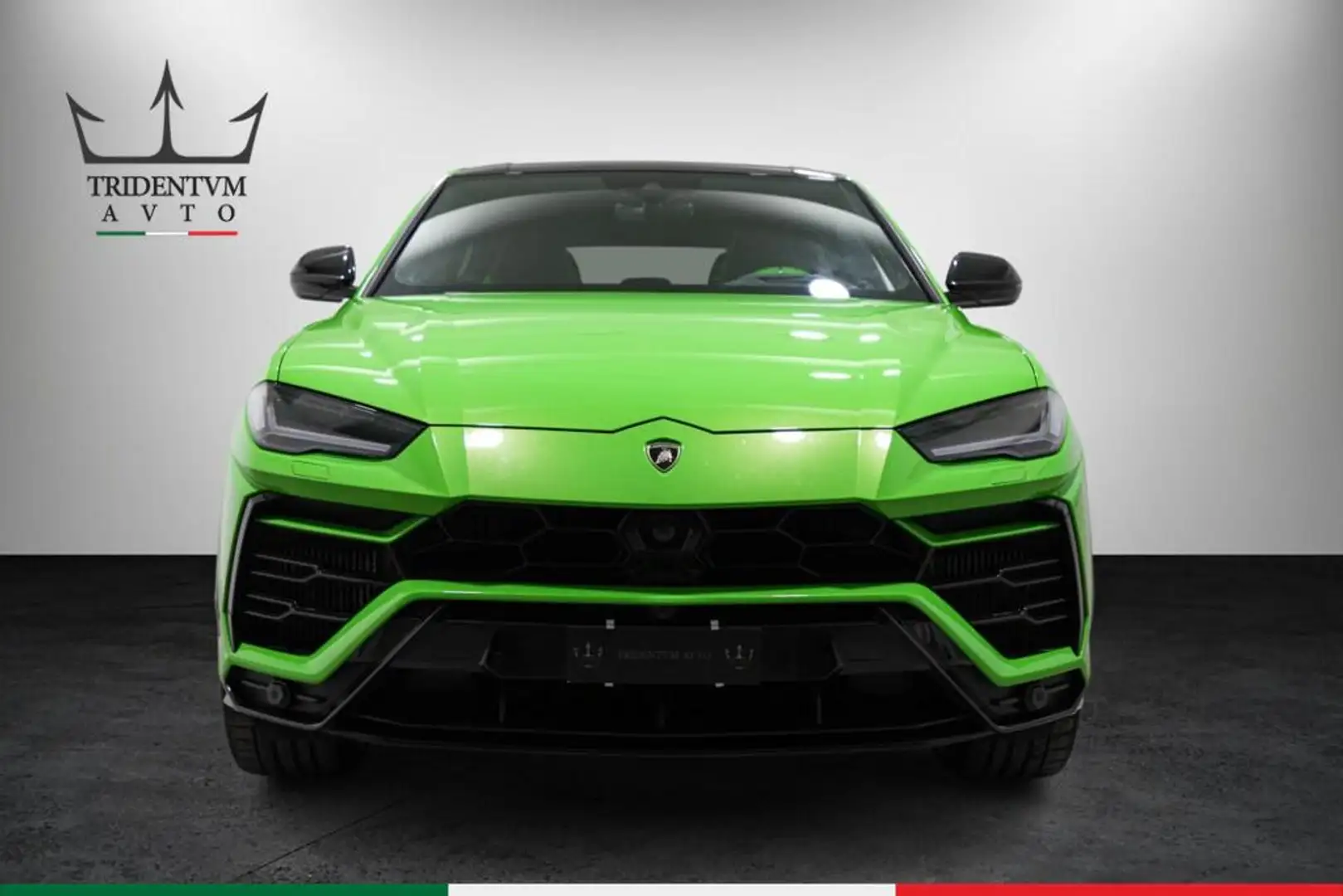 Lamborghini Urus 4.0 V8 auto zelena - 2