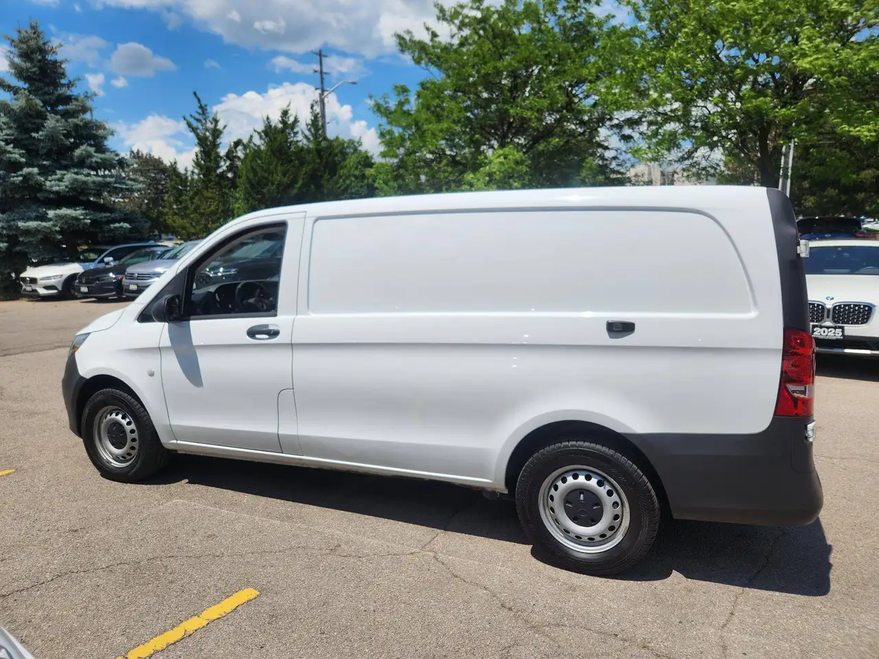 Mercedes-Benz Metris Cargo Van снимка Mercedes-Benz Metris Cargo Van