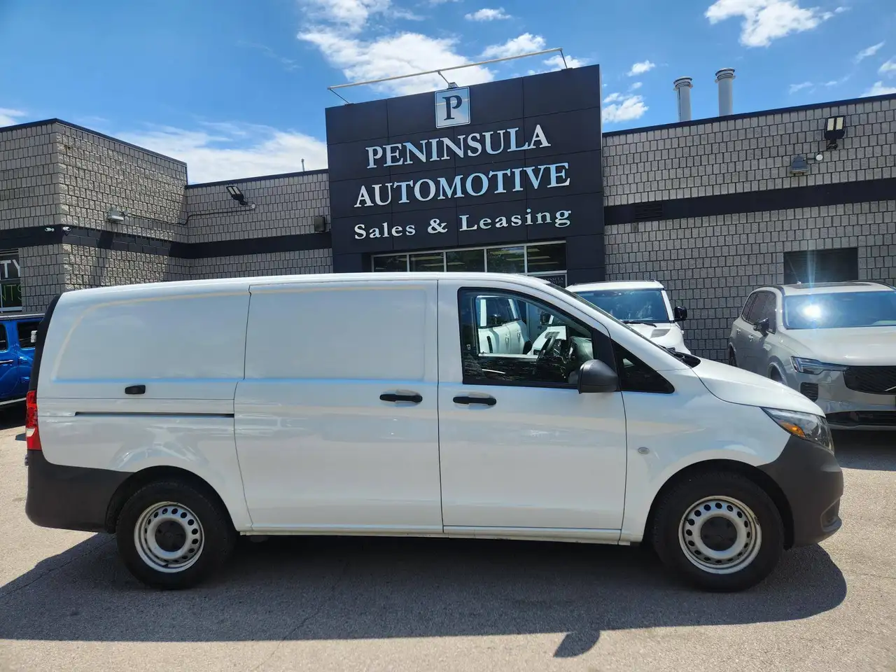 Mercedes-Benz Metris Cargo Van снимка Mercedes-Benz Metris Cargo Van