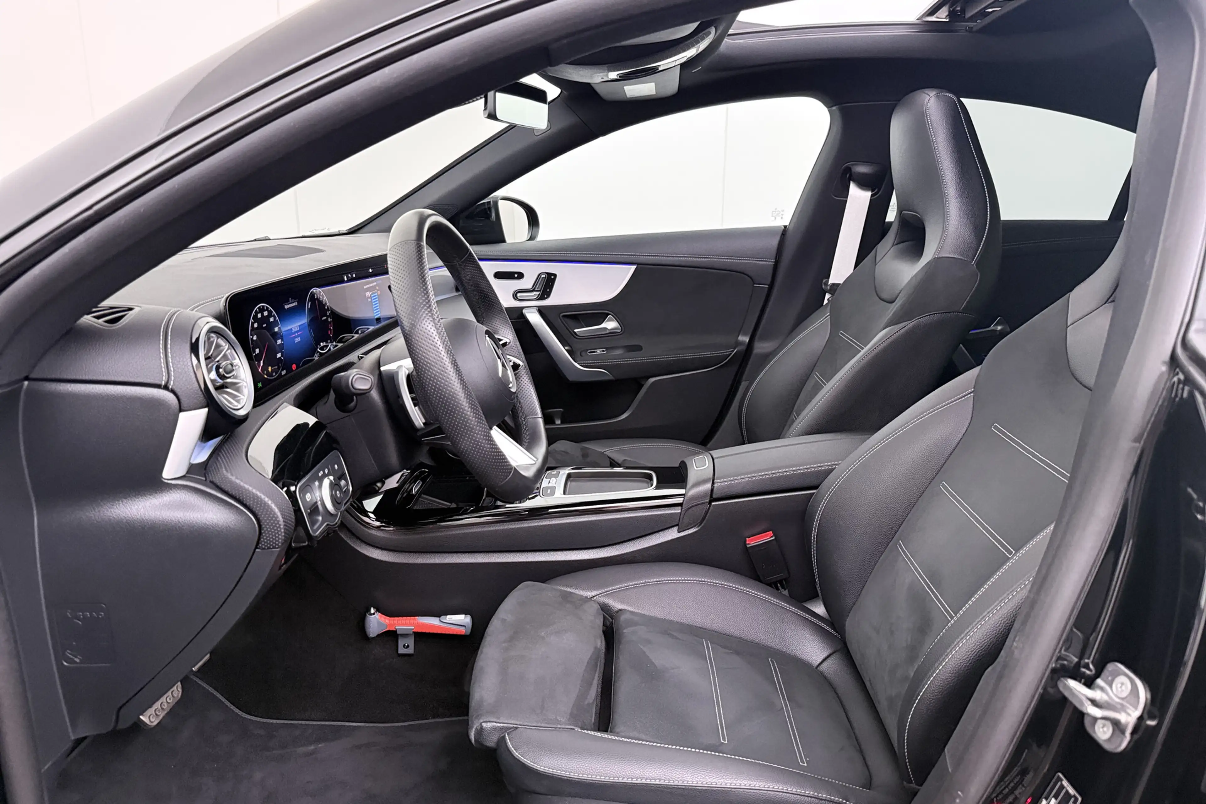 Mercedes-Benz CLA 250 250e AMG Night Pano-dak Memory 360*Camera — photo 11