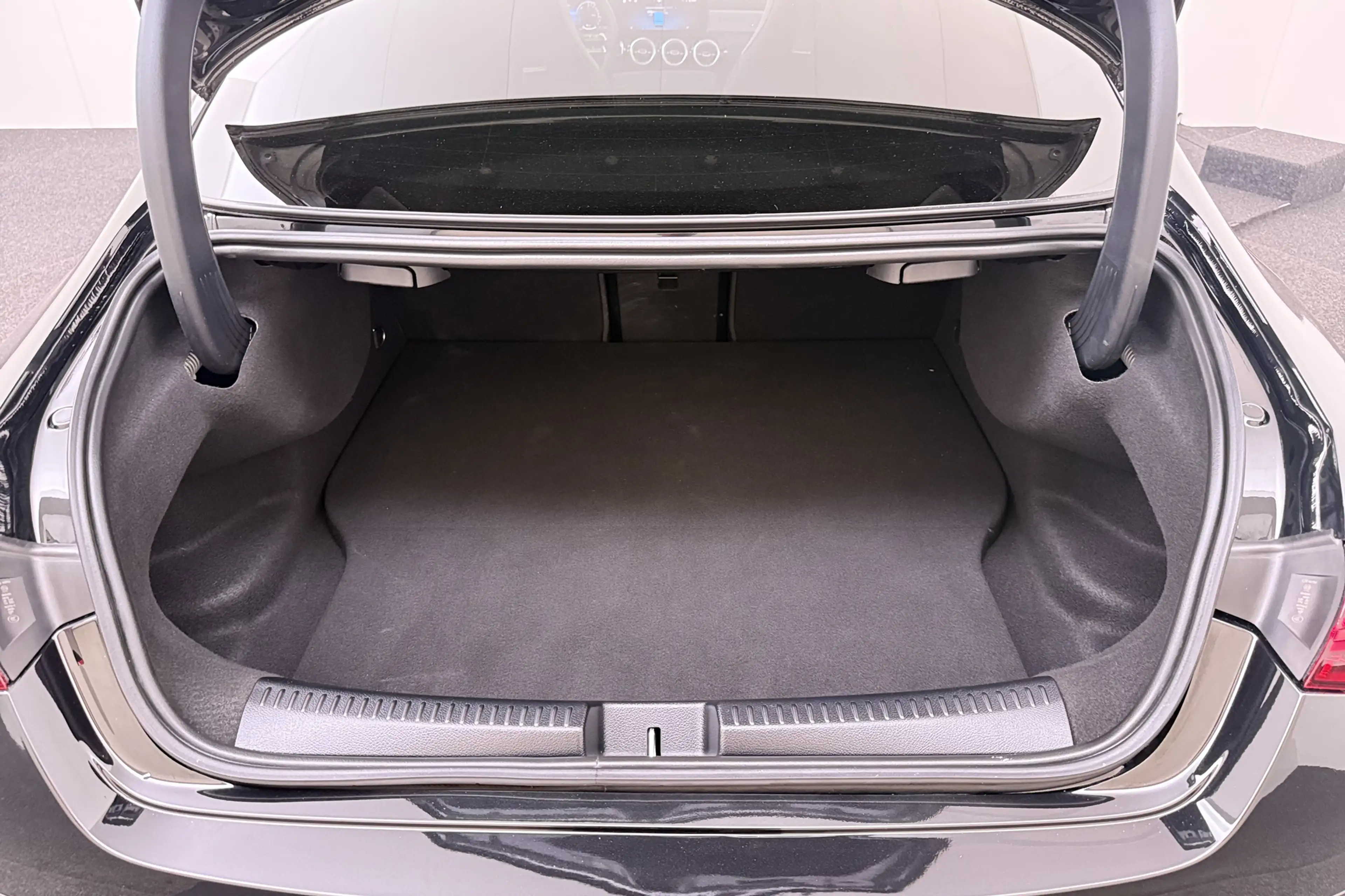 Mercedes-Benz CLA 250 250e AMG Night Pano-dak Memory 360*Camera — photo 14