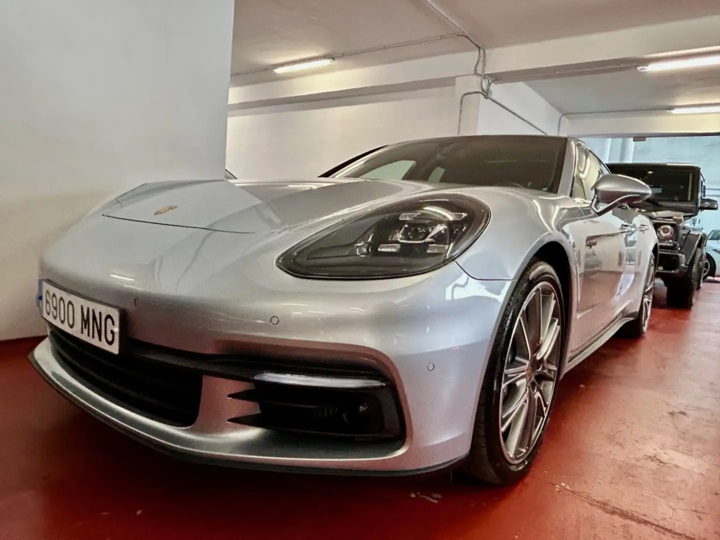 Porsche Panamera 4 e-Hybrid Executive Grijs - 2