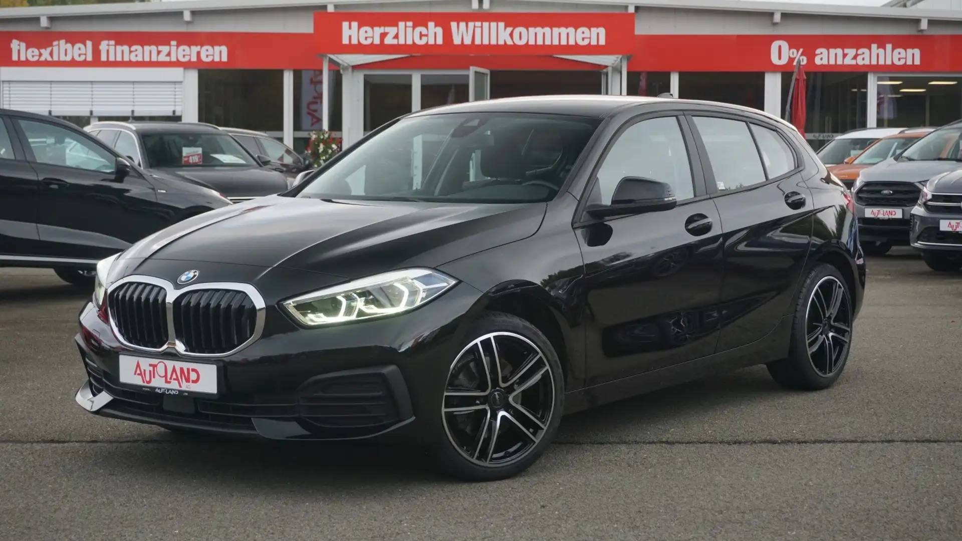 BMW 118 118i Advantage LED Navi Sitzheizung Keyless-Go Negro - 1