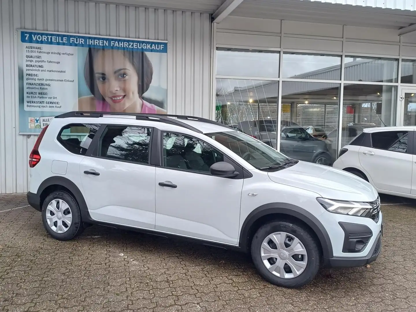 Dacia Jogger 1.0 TCE 100 LPG ESSENTIAL KLIMA*RADIO*BTH*PDC* 7SI Blanc - 1