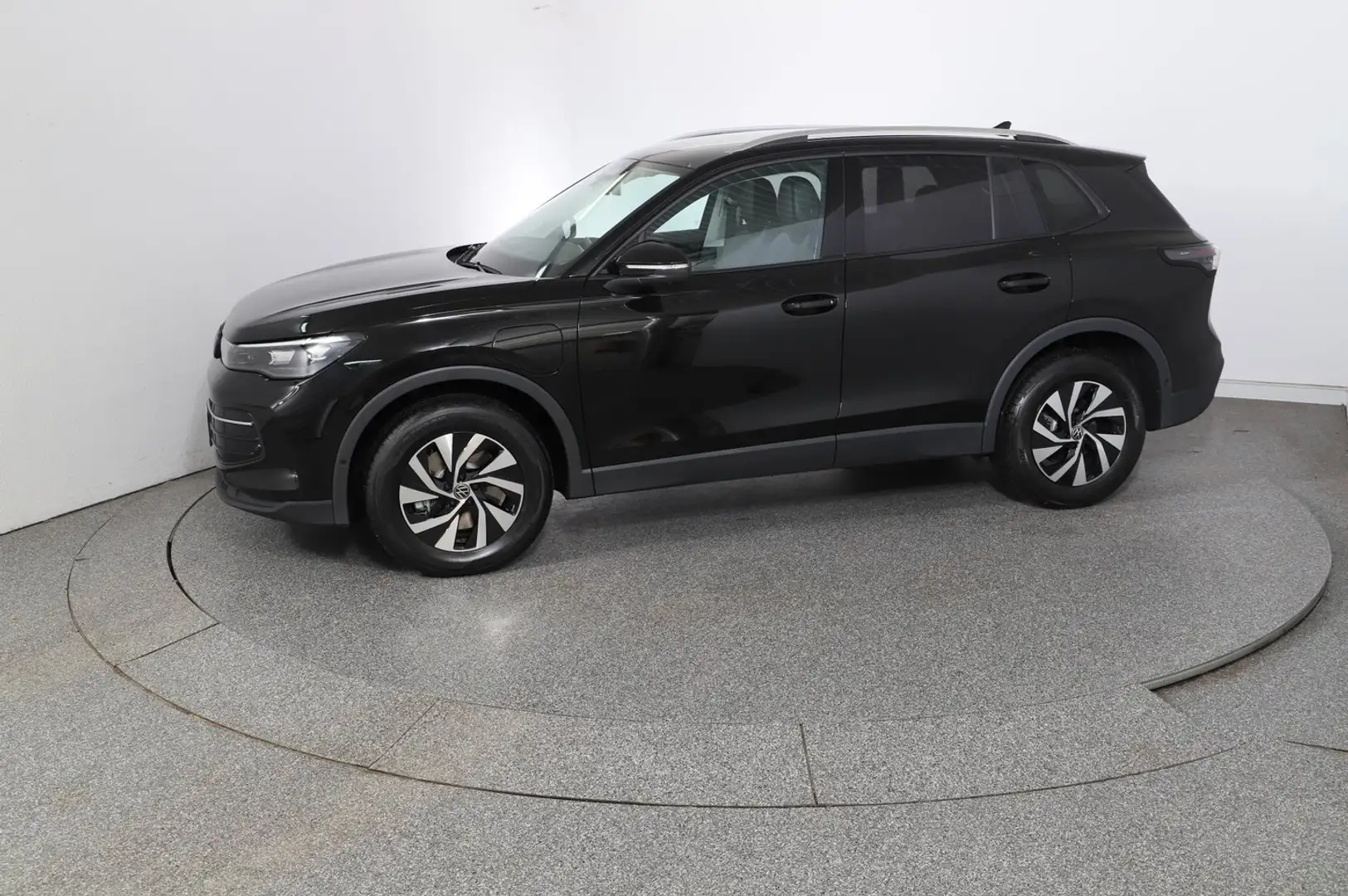 Volkswagen Tiguan Friends eHybrid DSG 150 kW Schwarz - 2