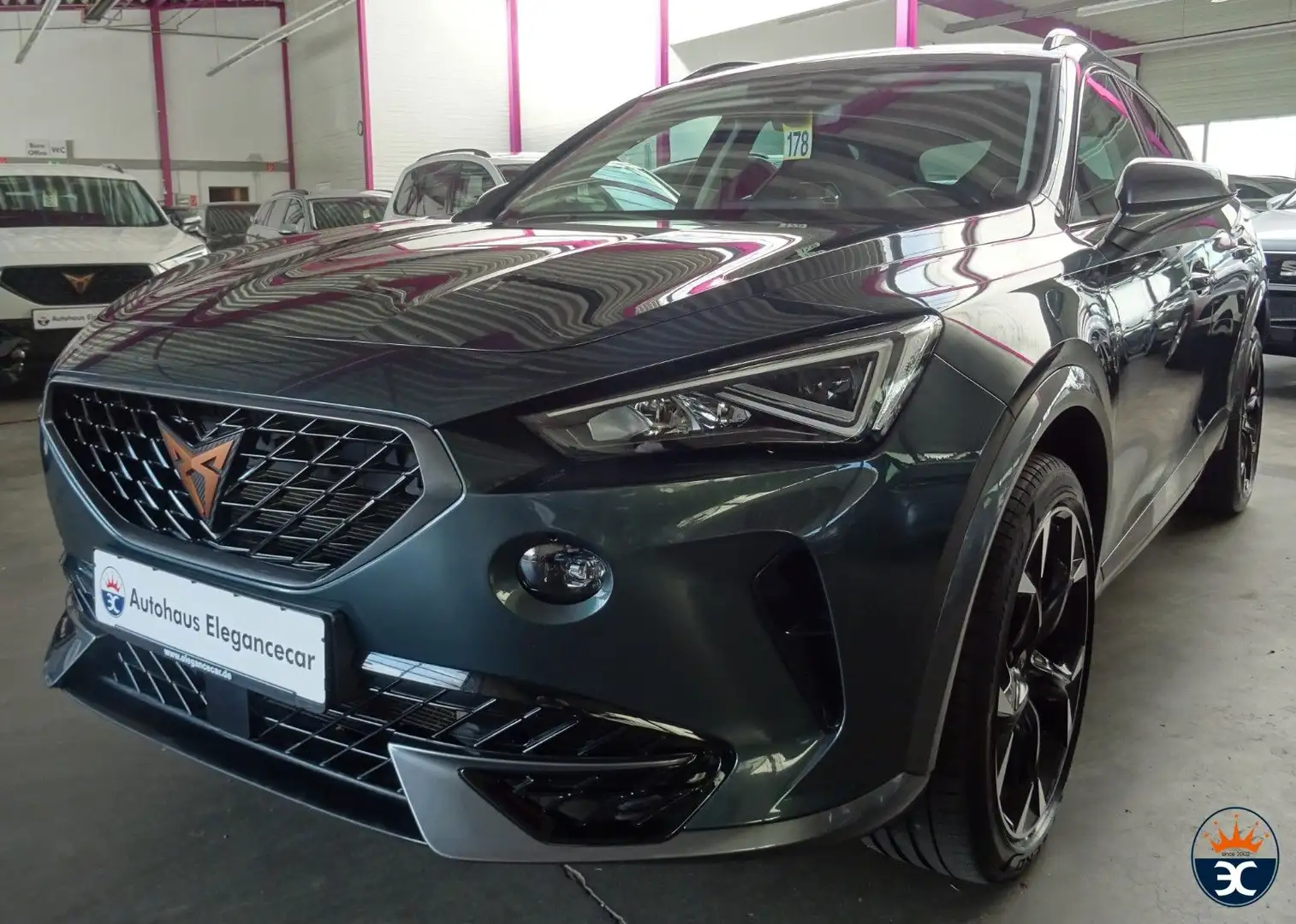 CUPRA Formentor FORMENTOR 2.0 TDI 4Drive*AHK*STHZ*ACC*CAM*KEY* Зелений - 1