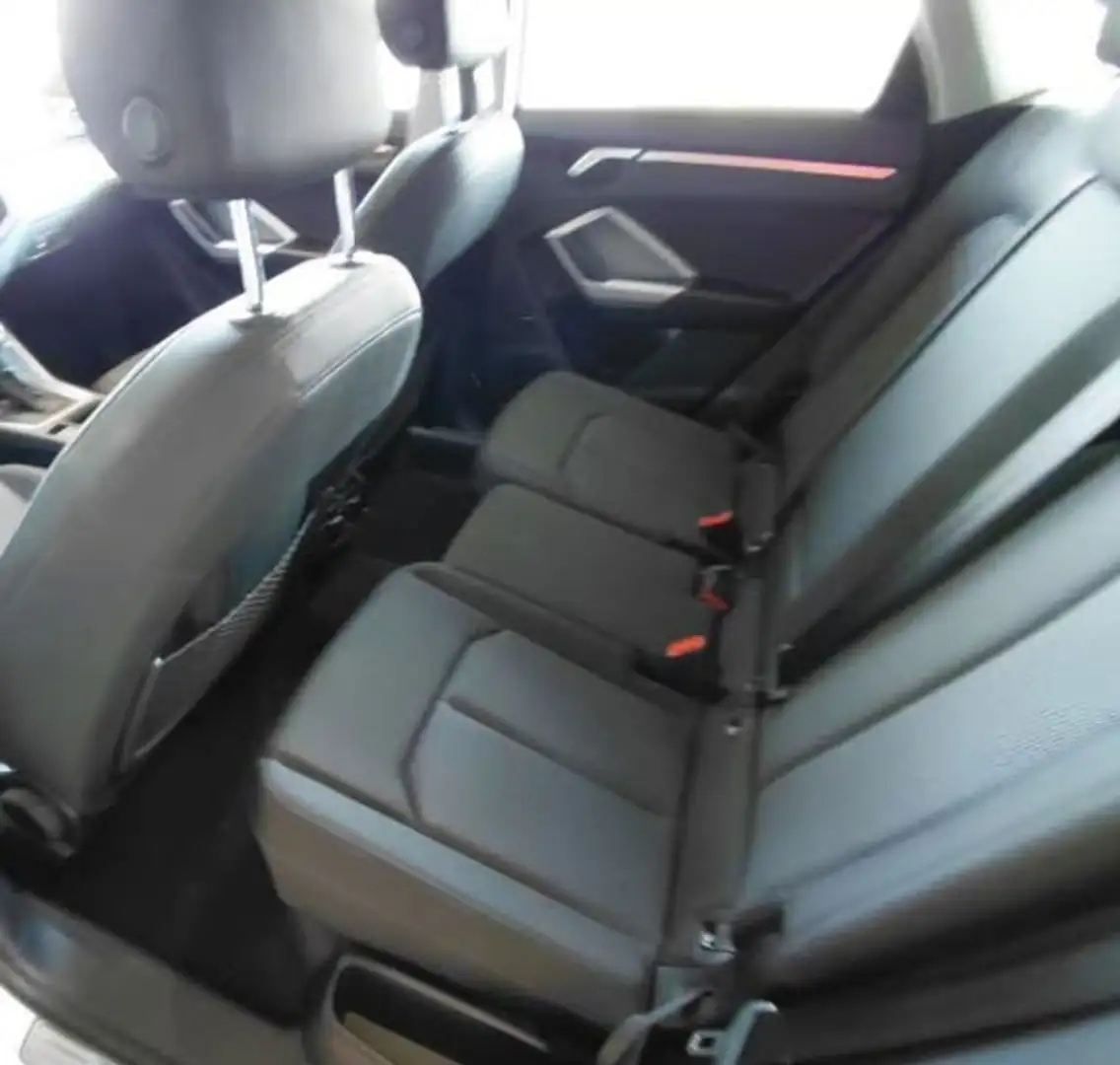 Audi Q3 WAUZZZF31M1104867 Weiß - 2