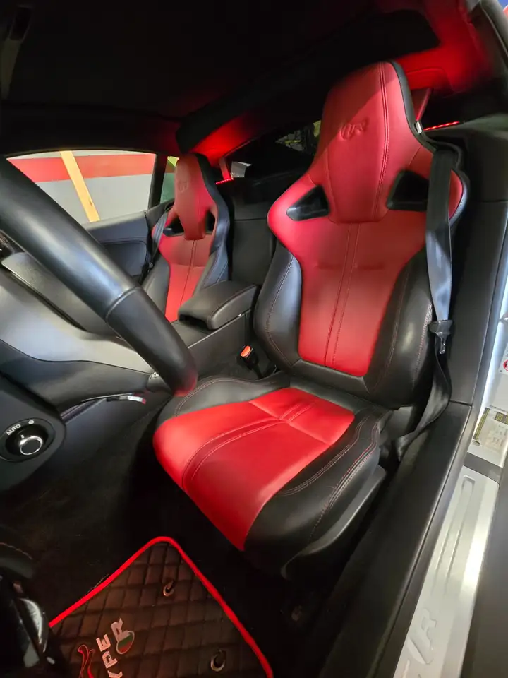 Jaguar F-Type снимка Jaguar F-Type