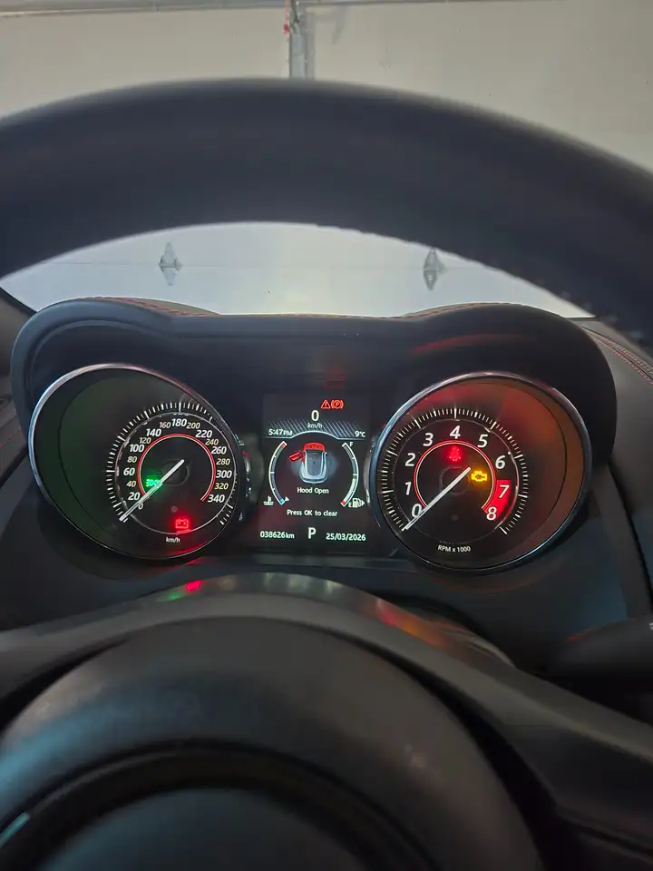 Jaguar F-Type снимка Jaguar F-Type