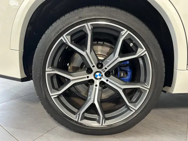 BMW X5 X5 view 3