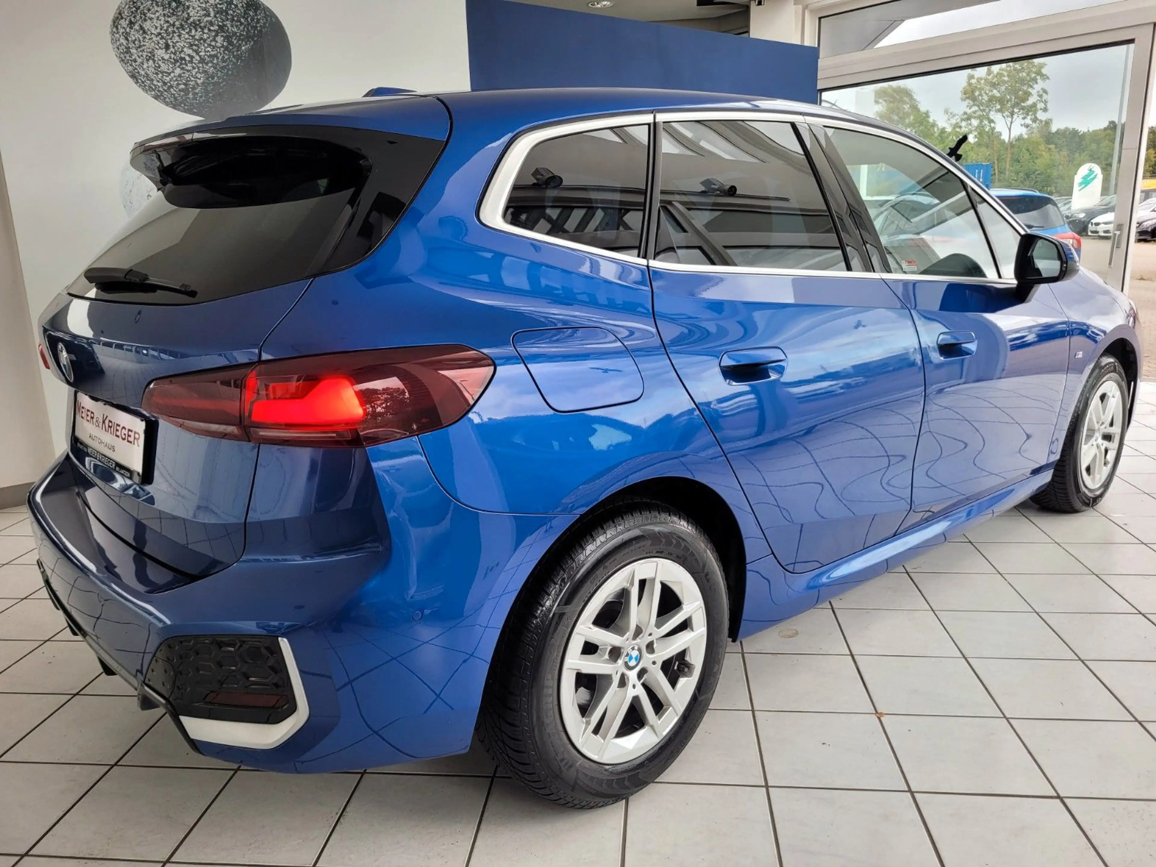 BMW 218 i Active Tourer M Sport Aut/CurvedDisplay/RFK — photo 5