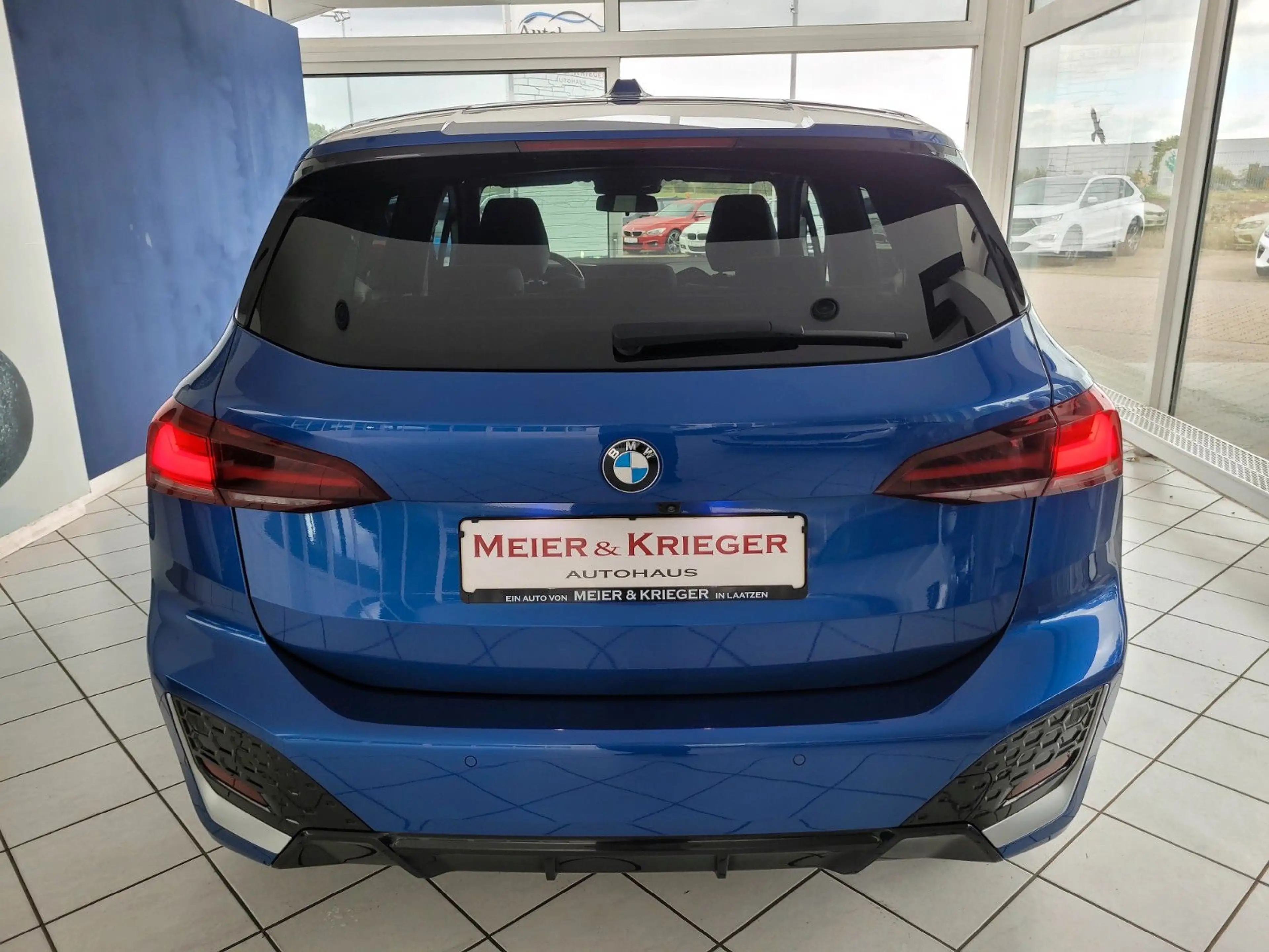 BMW 218 i Active Tourer M Sport Aut/CurvedDisplay/RFK — photo 6