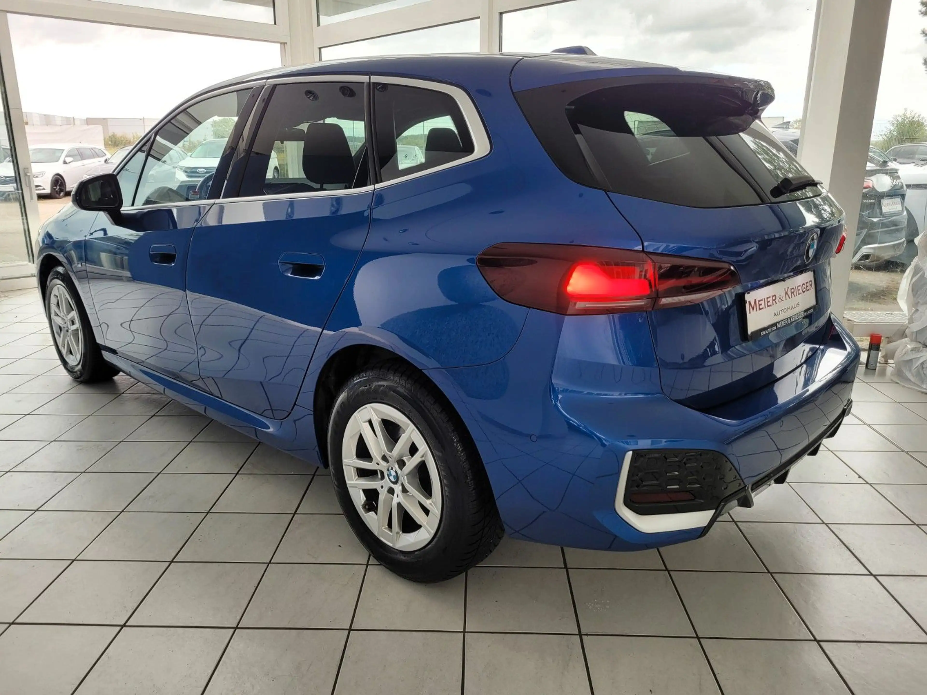 BMW 218 i Active Tourer M Sport Aut/CurvedDisplay/RFK — photo 7