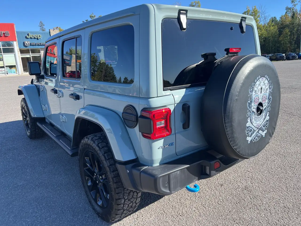 Jeep Wrangler снимка Jeep Wrangler