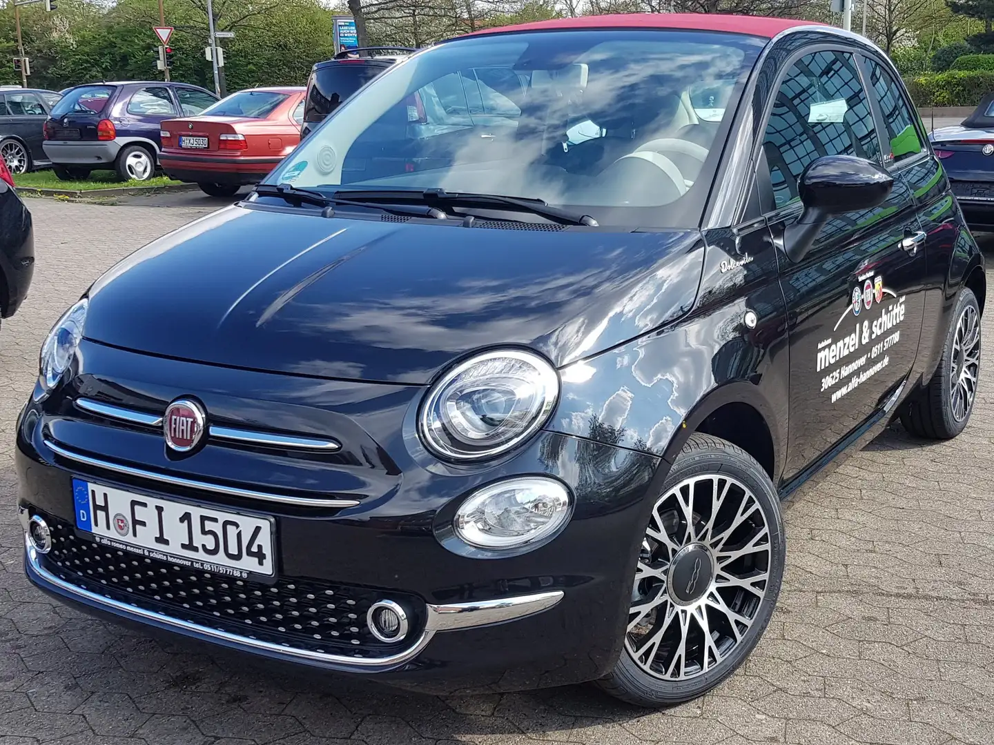 Fiat 500C 1,0 Hybrid Dolcevita Cabrio Schwarz - 1