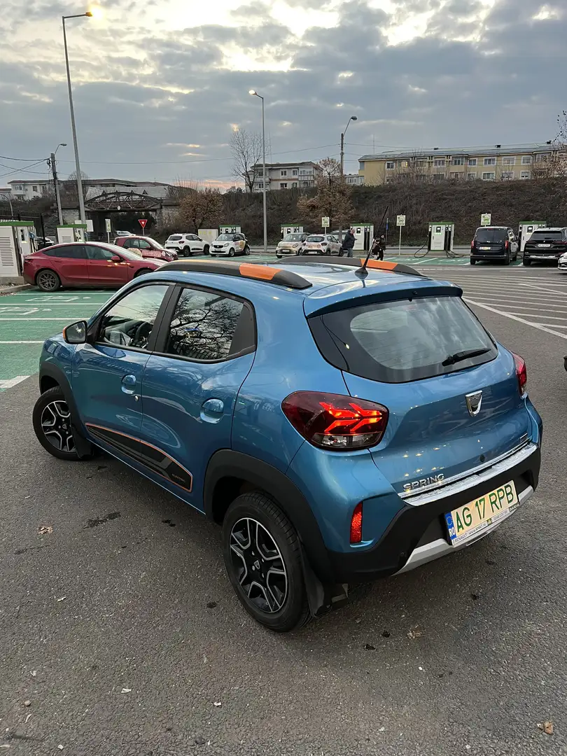 Dacia Spring Comfort Plus CCS + Extra Blau - 2