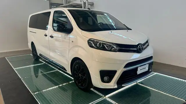 Toyota Proace Verso 2.0D 180 CV L2 D Black Edition