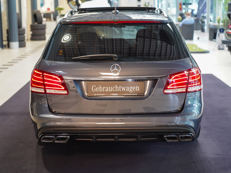 Mercedes-Benz E 63 AMG E 63 AMG T 4M VMAX Harman Kardon Pano ILS 360° — photo 4