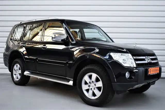 Mitsubishi Pajero V6 Instyle Automatik+7-Sitzer+Xenon