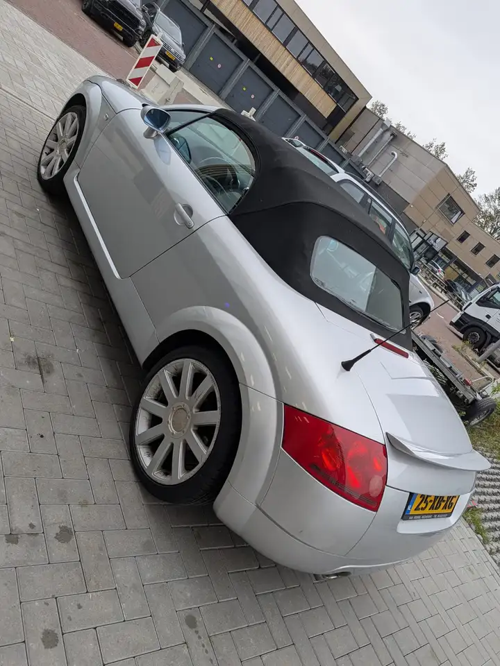 Audi TT 1.8 5V Turbo, foto 2