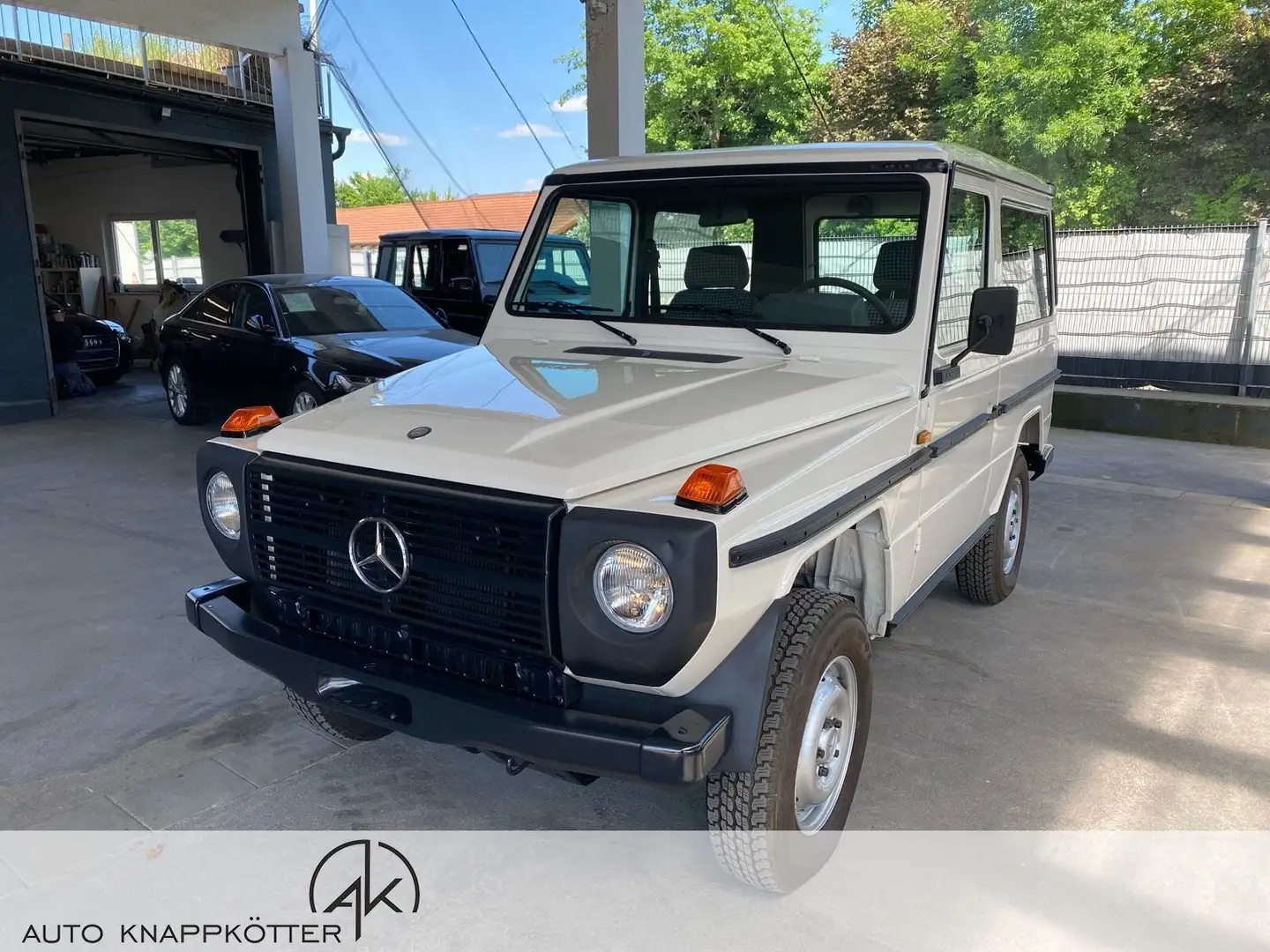 Mercedes-Benz G 300 300 GD KURZ /RESTAURIERT/H-Zulassung/ Weiß - 2