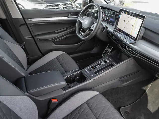 Volkswagen Golf view 8