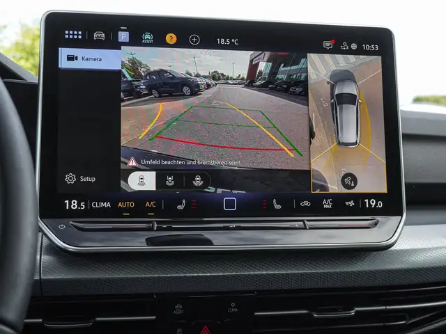 Volkswagen Golf view 13