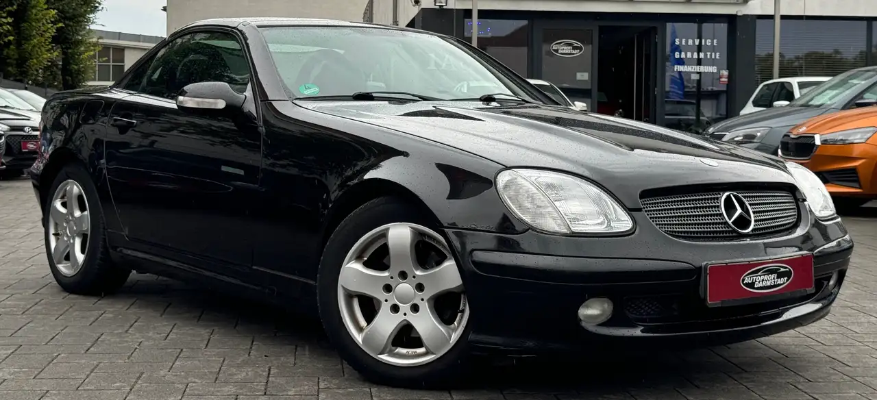 Mercedes-Benz SLK 230