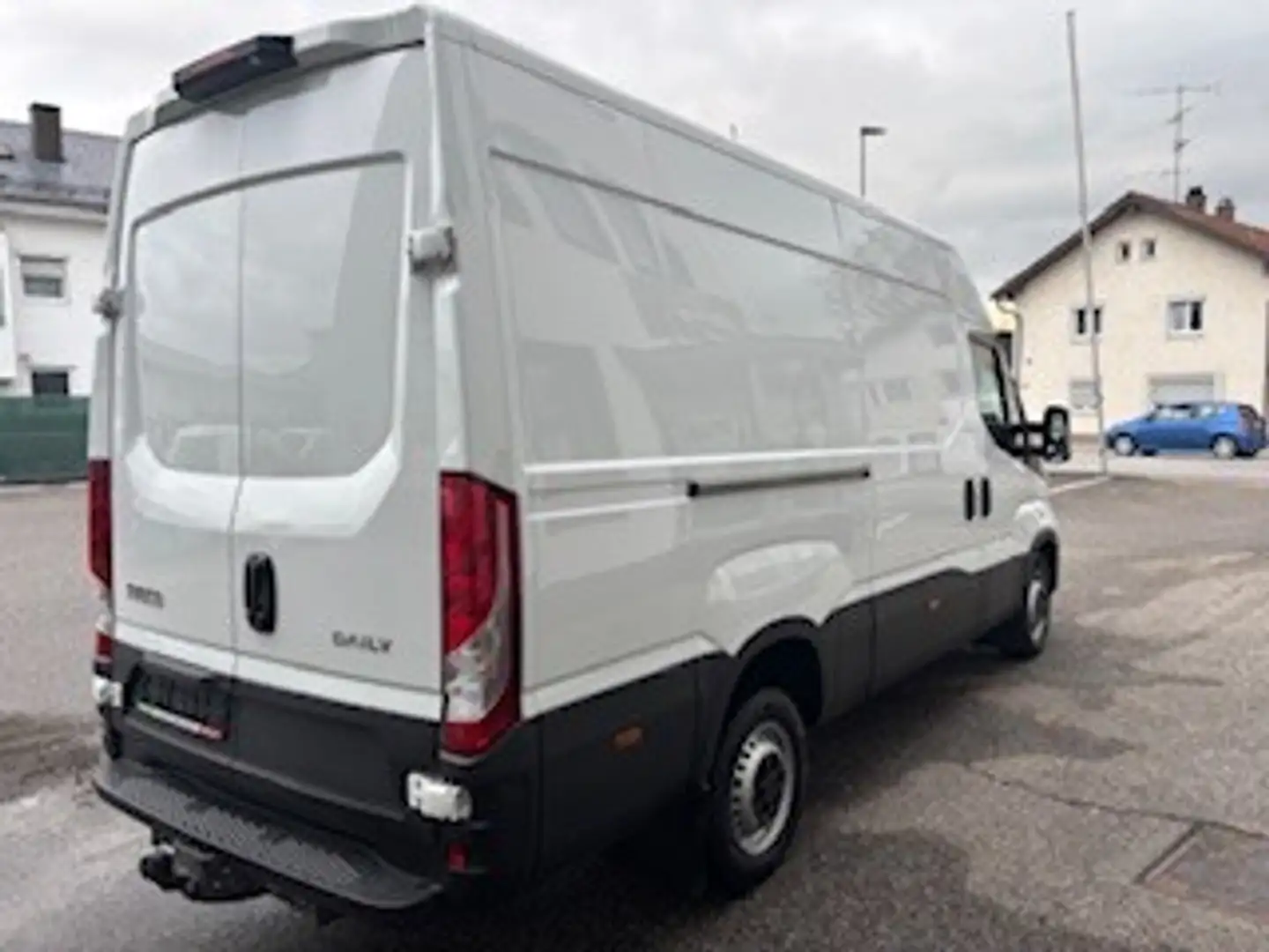 Iveco Daily Daily 35S18A8 Kasten RS3.520mm Blanc - 2