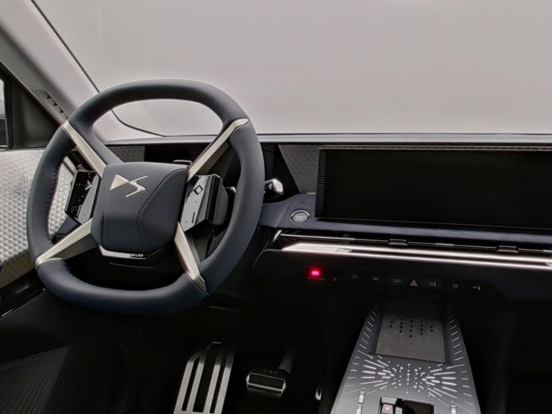 DS Automobiles N°8 JULES VERNE FWD LONG RANGE — photo 13