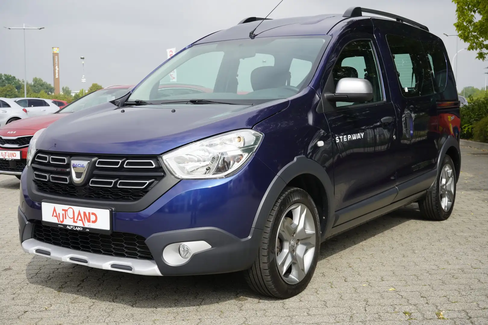 Dacia Dokker Stepway TCe 115 Navi Sitzheizung Klima Blau - 2
