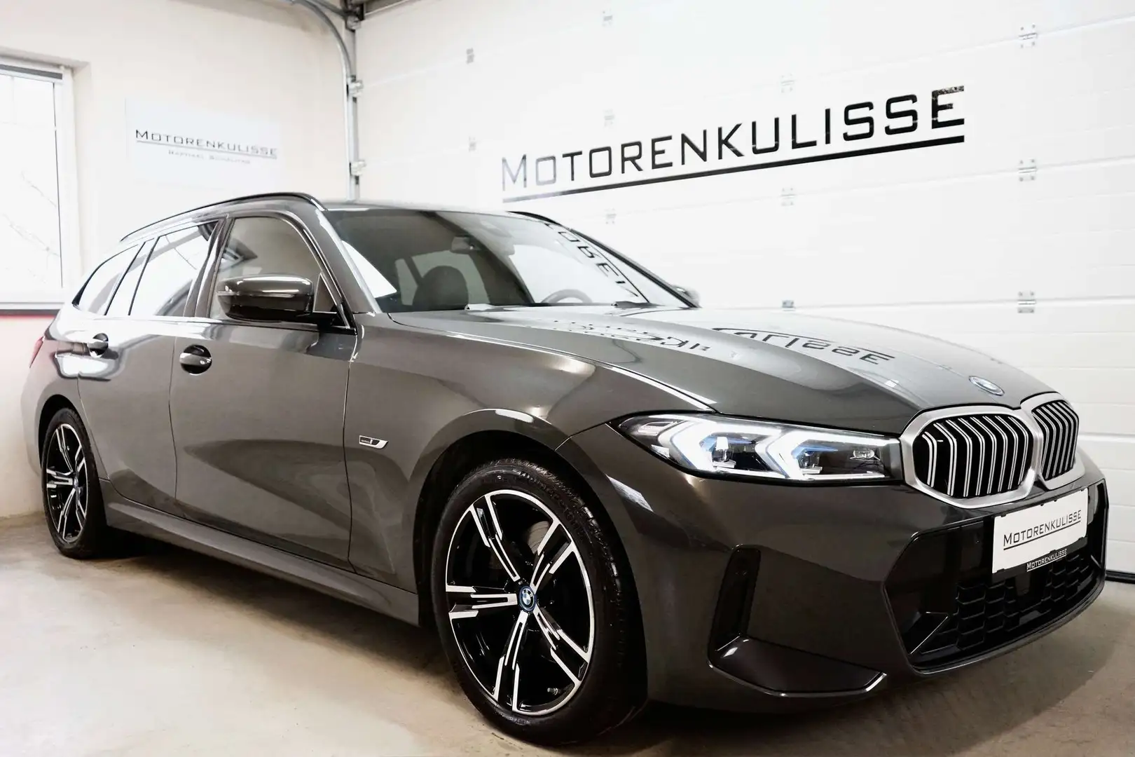 BMW 330 e xDrive Touring M Sport Aut. - Harman/K - Memory Grau - 2