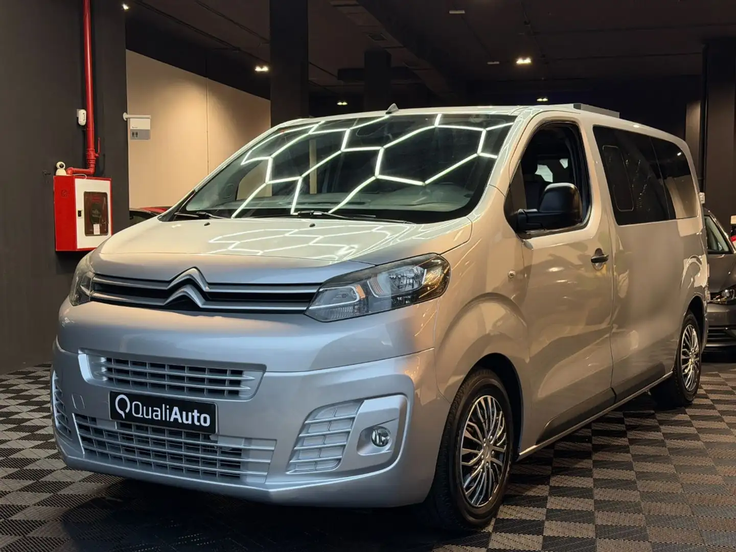 Citroen SpaceTourer Talla M BlueHDi 88KW 120CV Feel Gris - 2