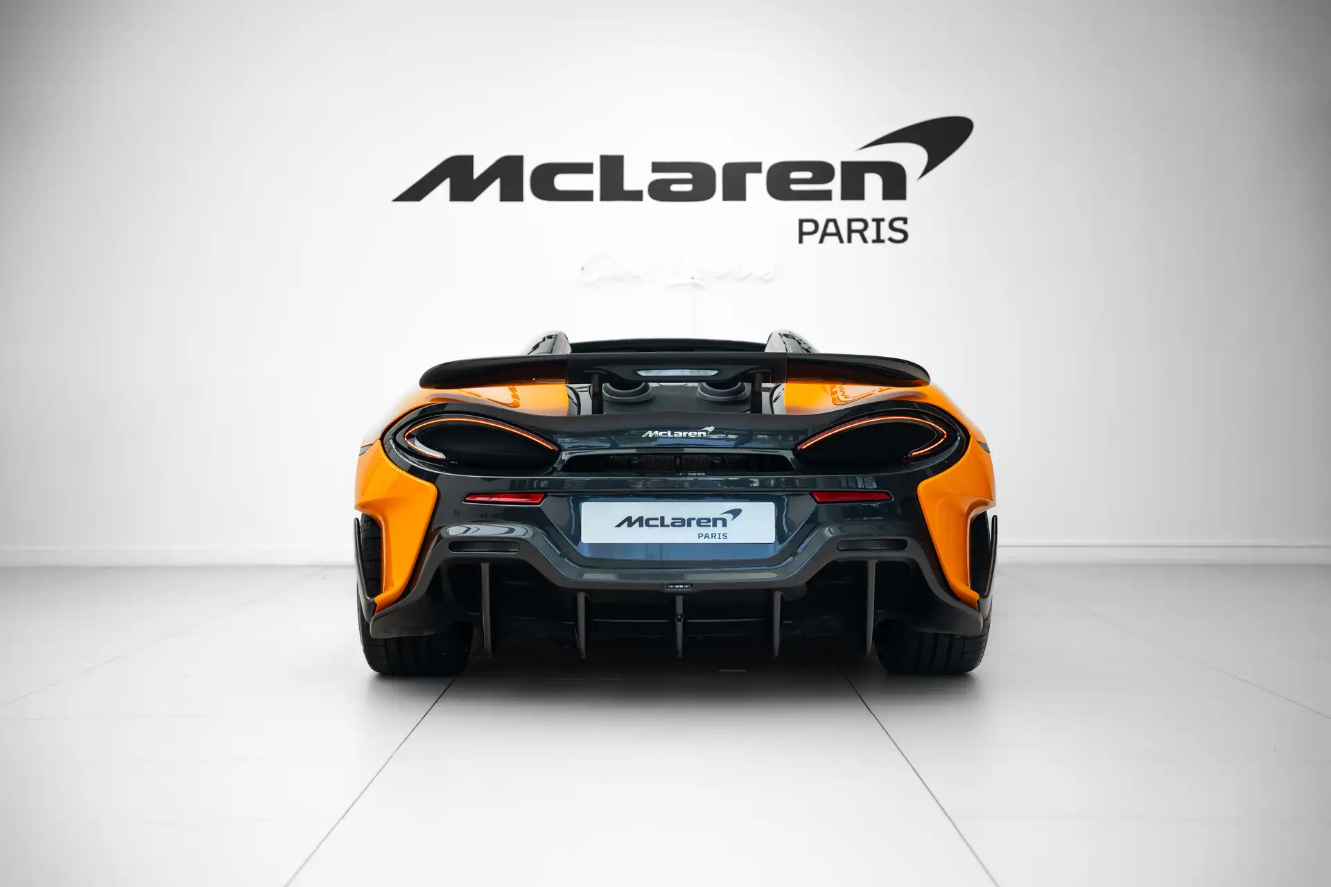 맥라렌 600LT Spider 2019 옐로 사진 8