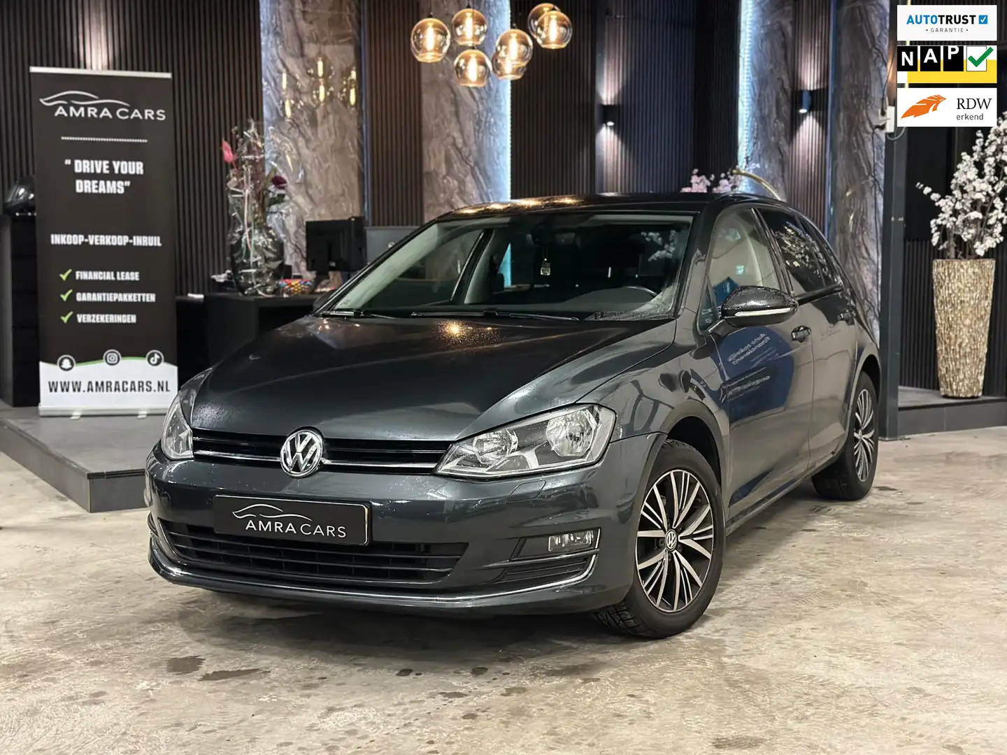 Volkswagen Golf 1.2 TSI Trendline|Allstar|Stoelverwarming Grijs - 1
