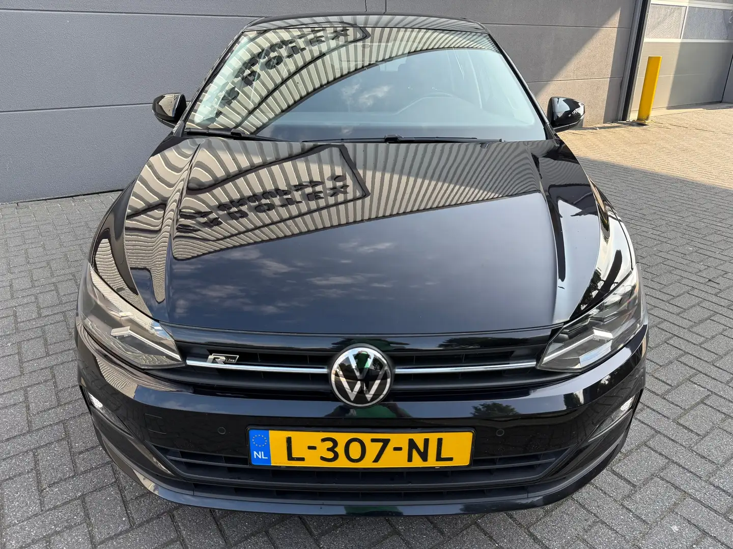 Volkswagen Polo 1.0 TSI Business R-Line*CARPLAY*NAVI*CRUISE*AIRCO* Zwart - 2